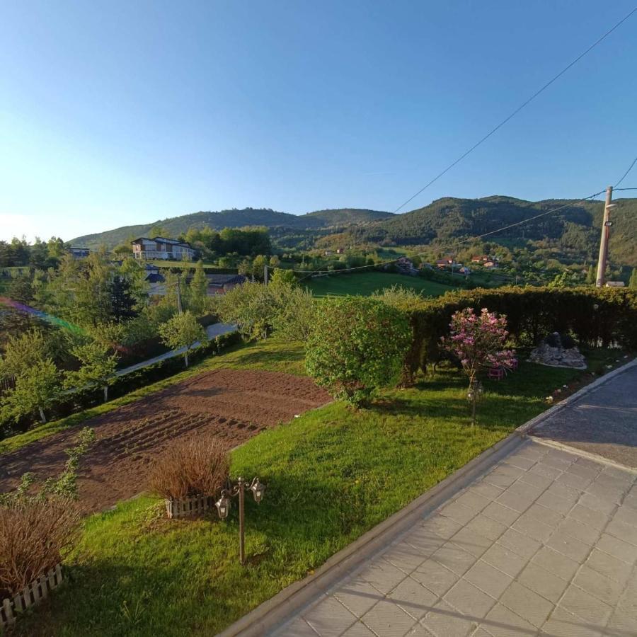 Holiday Home Green Sarajevo Luaran gambar